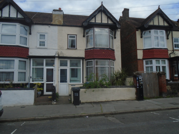 2 bed flat in croydon – cr0 4au